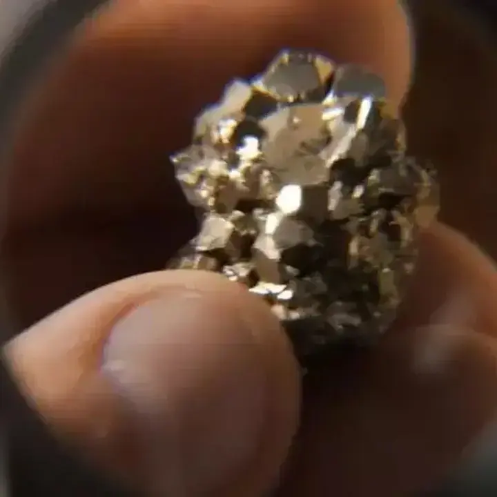 Emas Jadi Pendorong Utama Perubahan Fundamental Indika Energy (INDY)