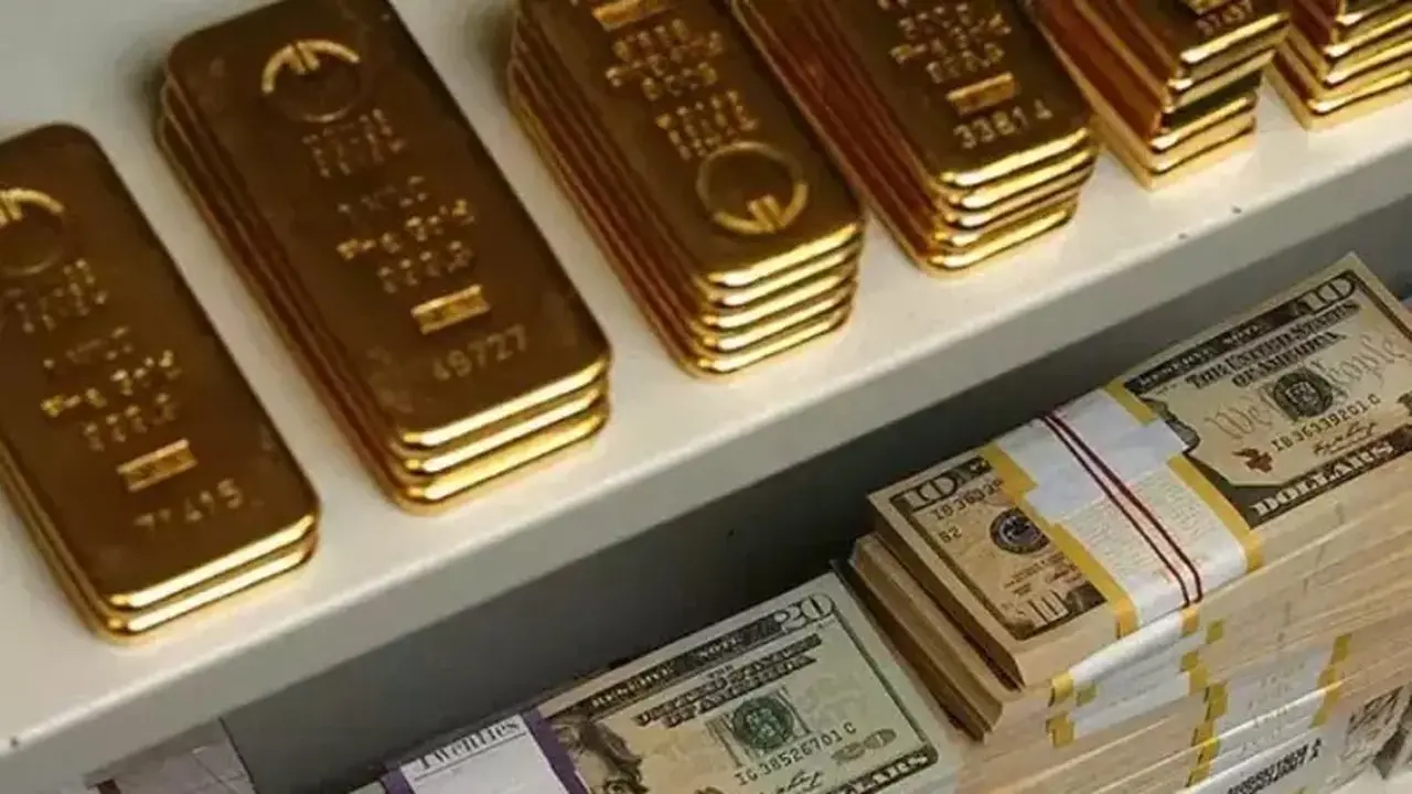 Emas Rusia Terus Dijual, Cadangan Anjlok 43,5 Ton Tahun Ini