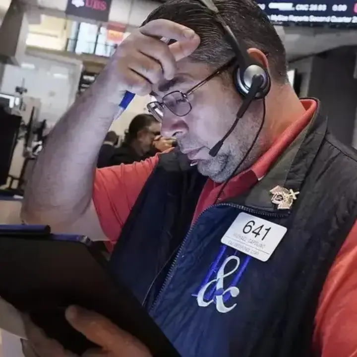 Harga Minyak Naik, Wall Street Tertekan Kekhawatiran Inflasi dan Suku Bunga The Fed