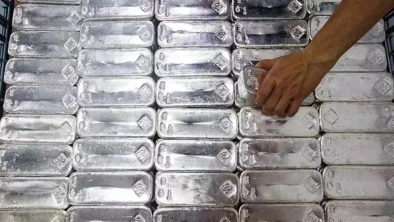 Harga Perak Antam Anjlok Lagi Rabu 29 Juli 2026