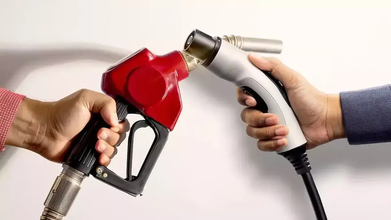 Hitung-hitungan 10 Tahun: Mobil Listrik atau Bensin yang Lebih Menguntungkan?