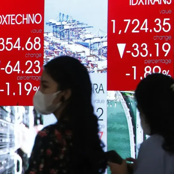 IHSG Melemah, Saham AMMN dan HRTA Ungguli Perdagangan Sesi I