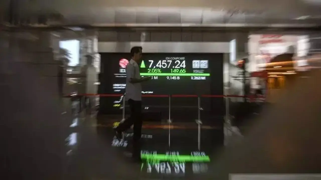 IHSG Menguat di Sesi I, Lima Saham Melonjak Hingga 24,62%