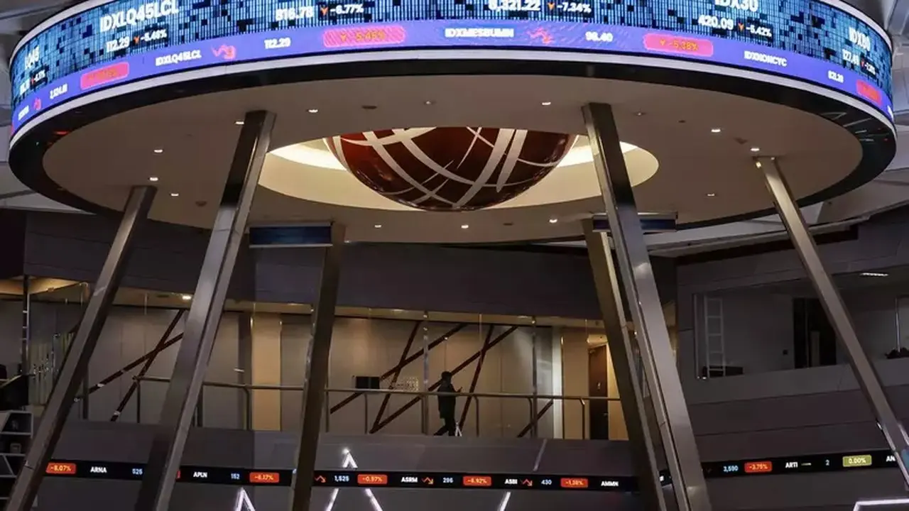 IHSG Menguat, Dividen Telkom Rp21,9 T, dan BUMI Beberkan Data Pemegang Saham