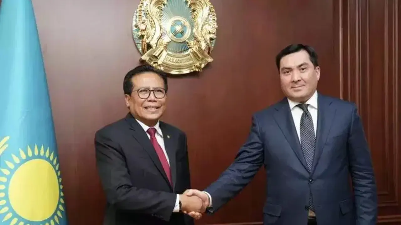 Indonesia Bebaskan Visa Kunjungan Bagi Warga Kazakhstan Mulai 9 Juli 2026