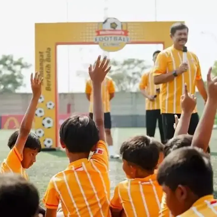 Indra Sjafri Latih 200 Anak, McDonald’s Fasilitasi Mimpi Pesepakbola Muda