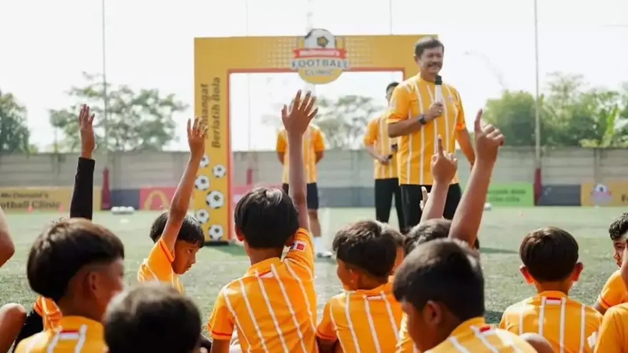 Indra Sjafri Latih 200 Anak, McDonald's Fasilitasi Mimpi Pesepakbola Muda
