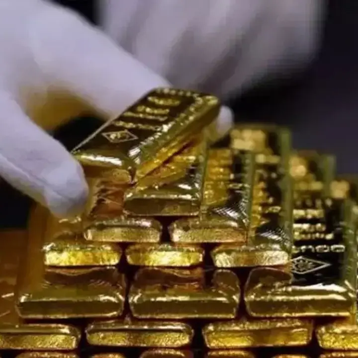Investor Asia “Timbun” Emas, Investor Barat “Jual” Saat Harga Turun