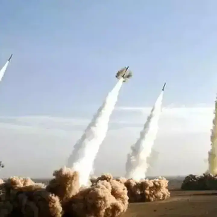 Iran Luncurkan Serangan Balasan ke Pangkalan AS di Yordania dan Kuwait