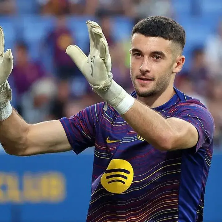 Joan Garcia Bidik Liga Champions Usai Raih LaLiga dan Piala Dunia