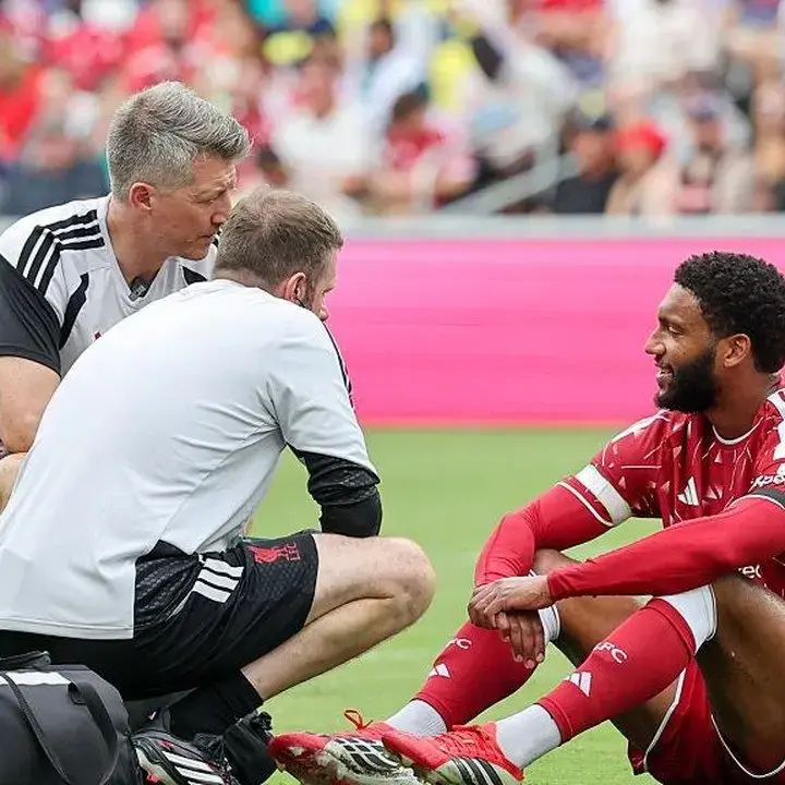 Joe Gomez Cedera, Liverpool Terancam Kekurangan Bek Tengah