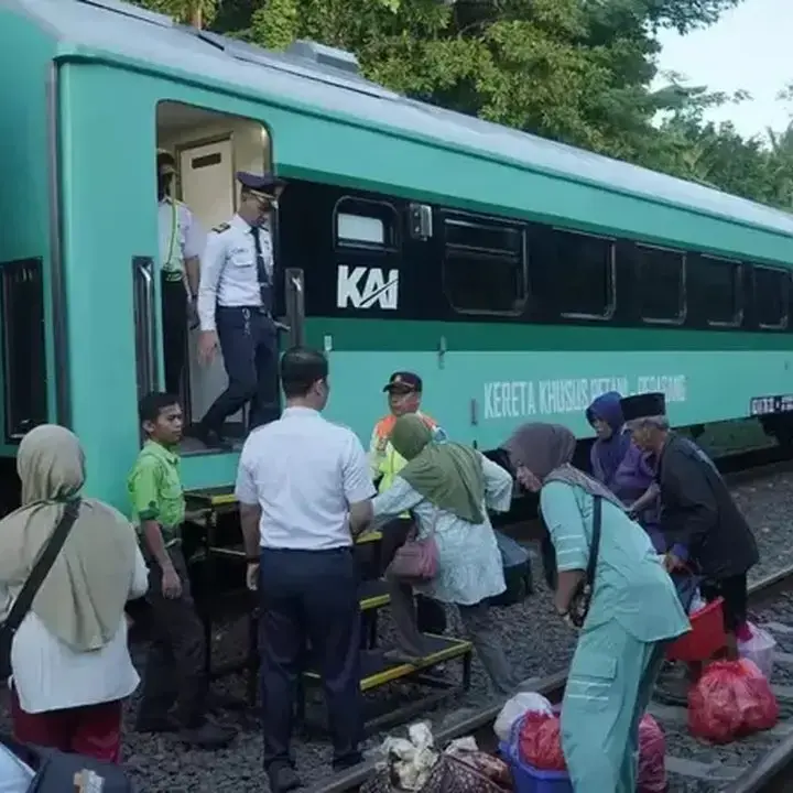 Kereta Ekonomi Kerakyatan: 103.848 Penumpang Terbantu Layanan Nyaman dan Terjangkau