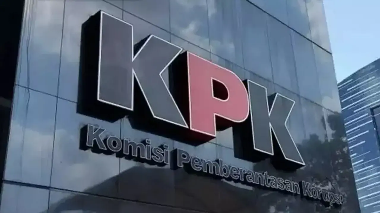 KPK Tahan 3 Tersangka Penyuap Terkait Dana Hibah Jatim