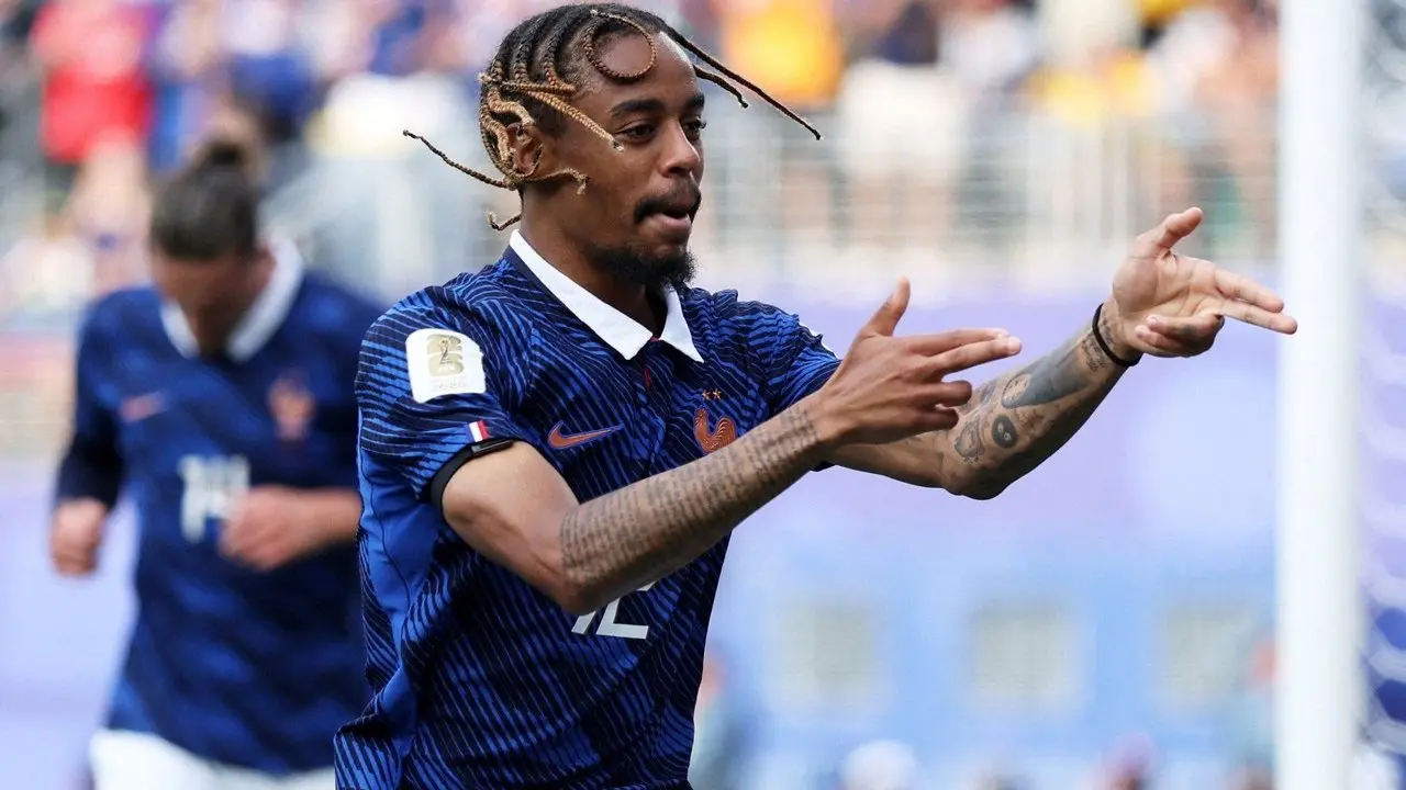 Liverpool Ajukan Tawaran Bradley Barcola, PSG Pasang Harga Fantastis