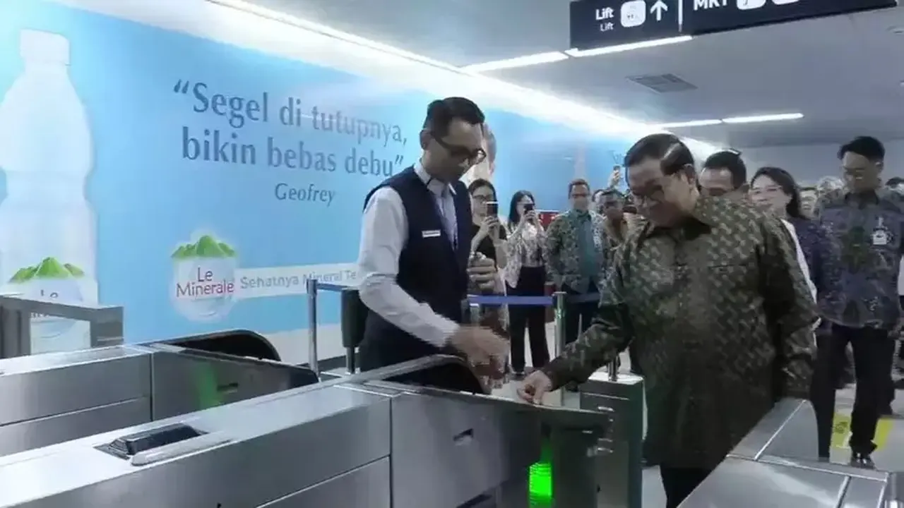 MRT Jakarta Kini Terima Pembayaran Kartu Kredit Nirkontak untuk Kemudahan Penumpang
