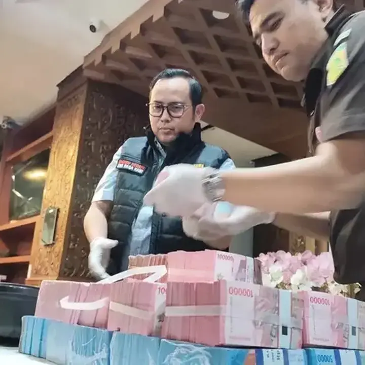 Pejabat ESDM Jatim Jadi Tersangka Korupsi, Uang Rp 8,4 Miliar Disita
