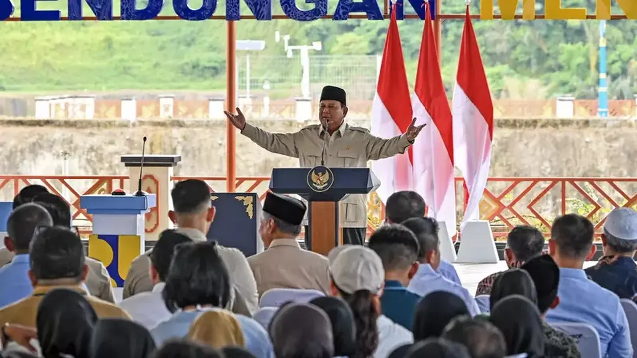Prabowo Minta Warga dan Aparat Awasi Program MBG, Usul Lapor Lewat TikTok
