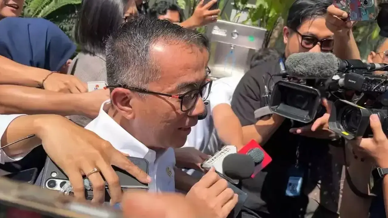 Prabowo Panggil Menteri Pendidikan Tinggi dan Pimpinan Danantara ke Istana
