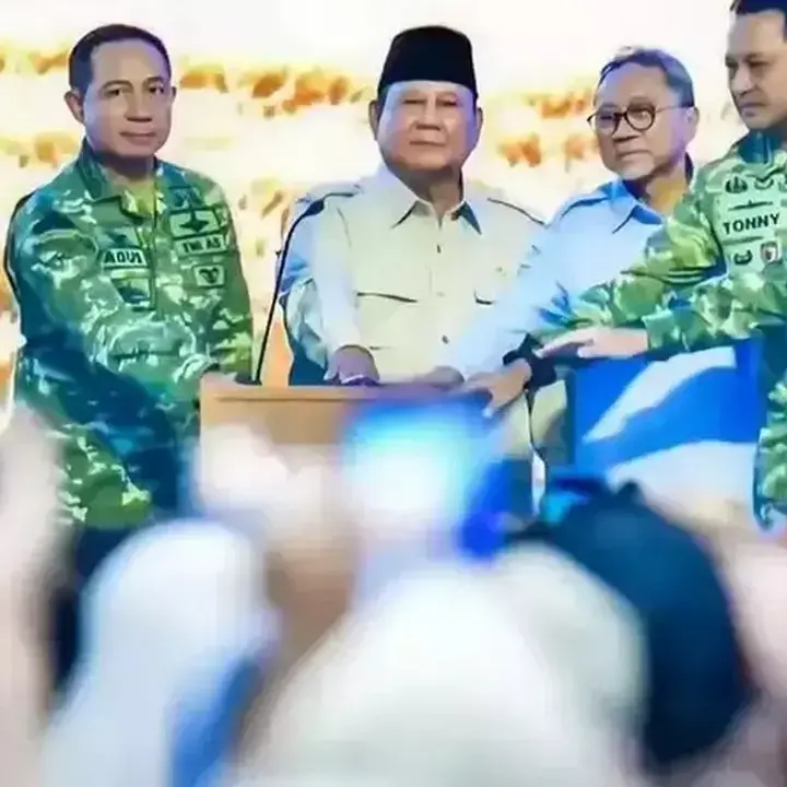 Presiden Instruksikan TNI dan Polri Atasi Sampah Nasional