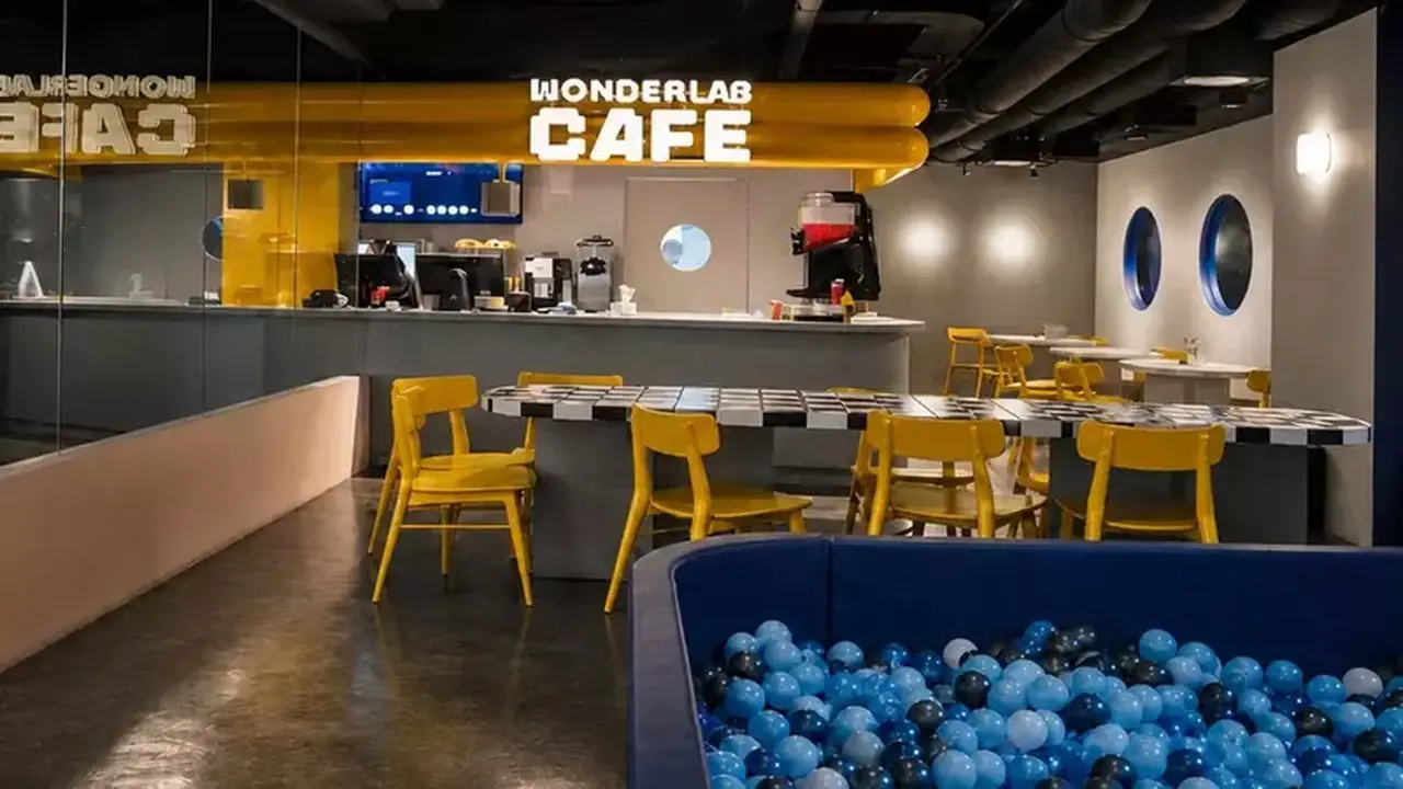 Propan Raya Semarakkan Wonderlab dengan Cat Ramah Lingkungan