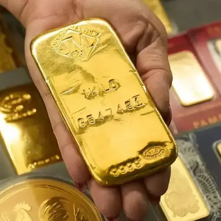 Prospek Emas Terancam Turun Akibat Suku Bunga dan Geopolitik