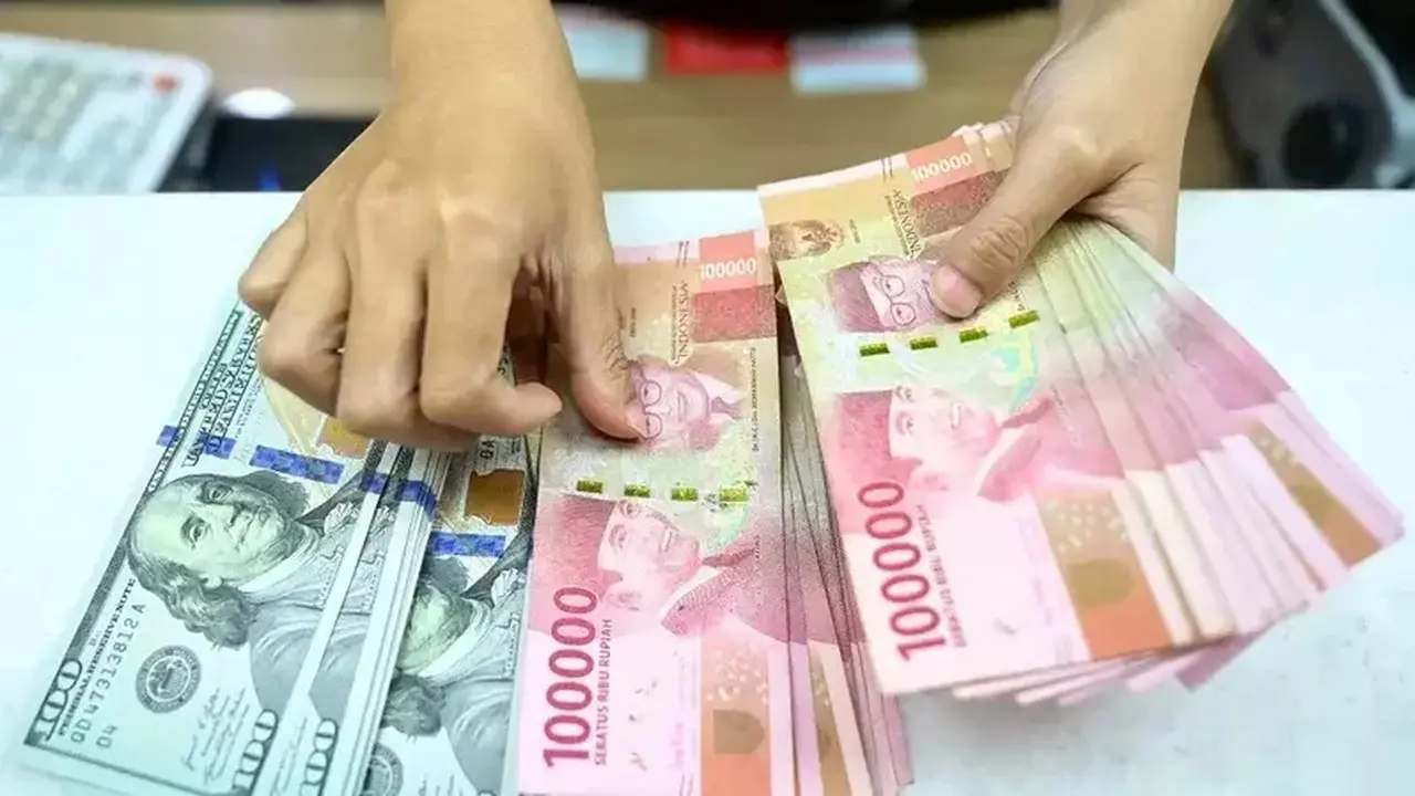 Rupiah Diprediksi Kembali Tekan Tertekan: Penyebab dan Perkiraan Pergerakan