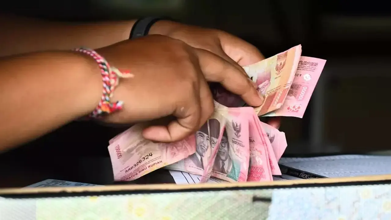 Rupiah Melemah, BI Perkuat Intervensi Pasar Melalui Berbagai Instrumen
