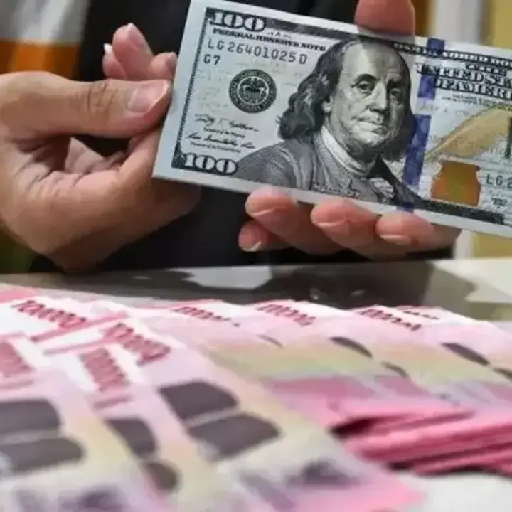 Rupiah Melemah Terhadap Dolar AS di Awal Perdagangan Rabu