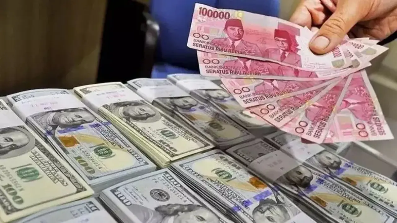 Rupiah Menguat ke Rp18.067 per Dolar pada Pembukaan 15 Juli 2026