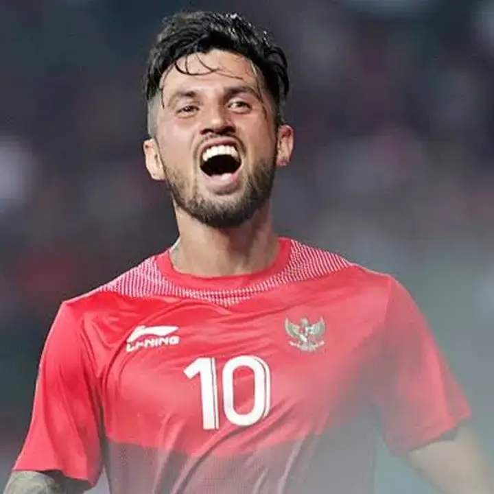 Stefano Lilipaly Resmi Gabung Semen Padang, Turun Kastas Ke Championship Musim Depan