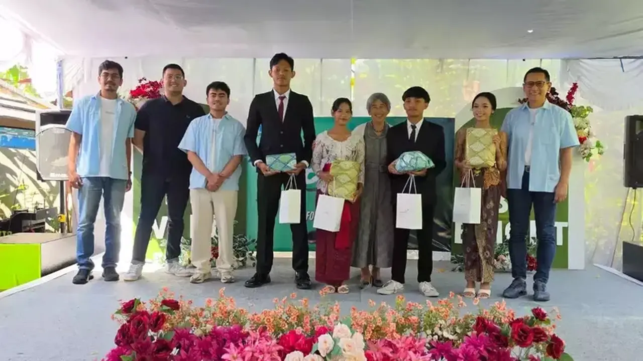 Sucor AM Lepas 31 Generasi Kedua Beasiswa Anak Pintar di Lombok