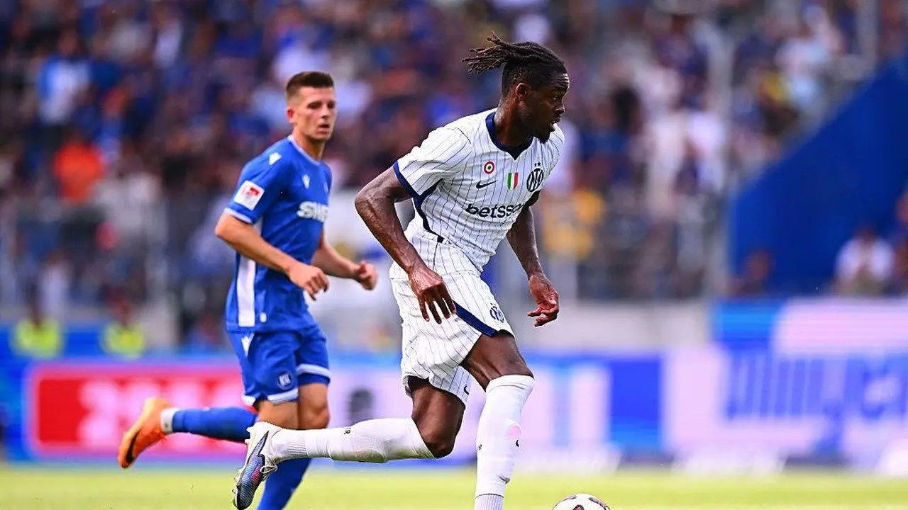 Yann Bisseck Perpanjang Masa Bakti di Inter Milan Hingga 2031