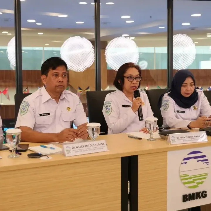 Gempa Flores: Ribuan Gempa Susulan Terjadi, Aktivitas Diperkirakan Berlanjut 4 Minggu