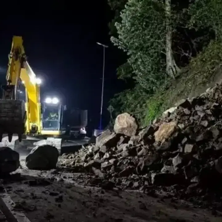 Akses Padang-Bukittinggi Normal Kembali Pasca Longsor Lembah Anai