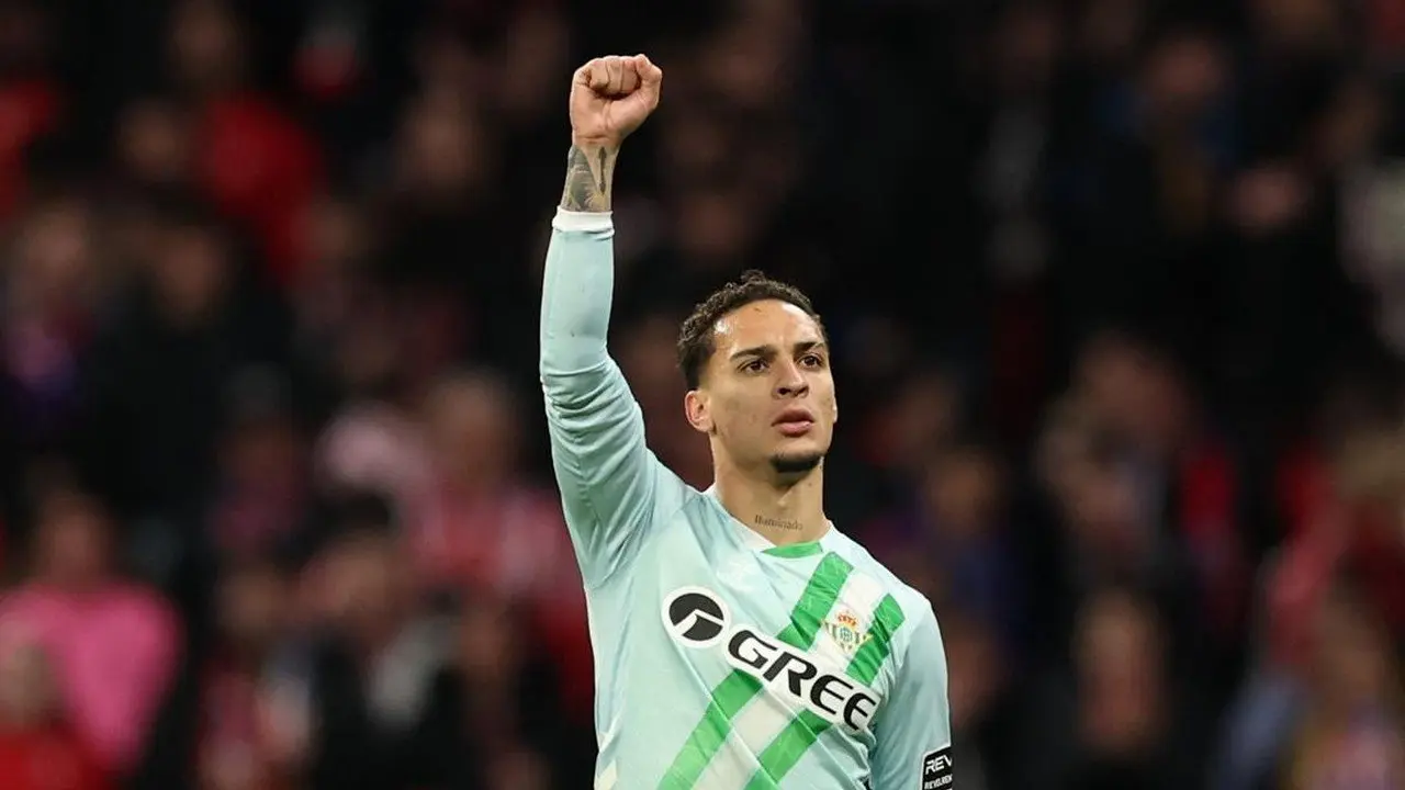 Antony Bertekad Beri Performa Terbaik untuk Real Betis di Musim Baru
