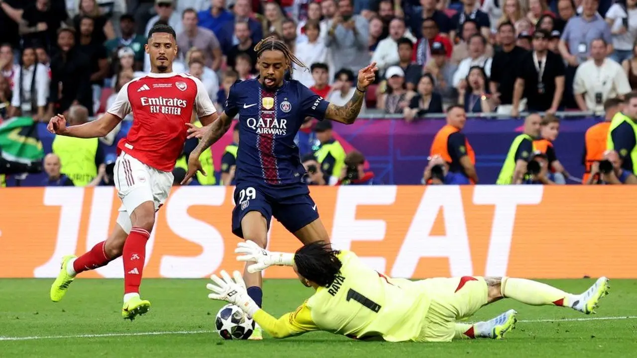 Arsenal Bidik Bradley Barcola, Bersaing dengan Liverpool