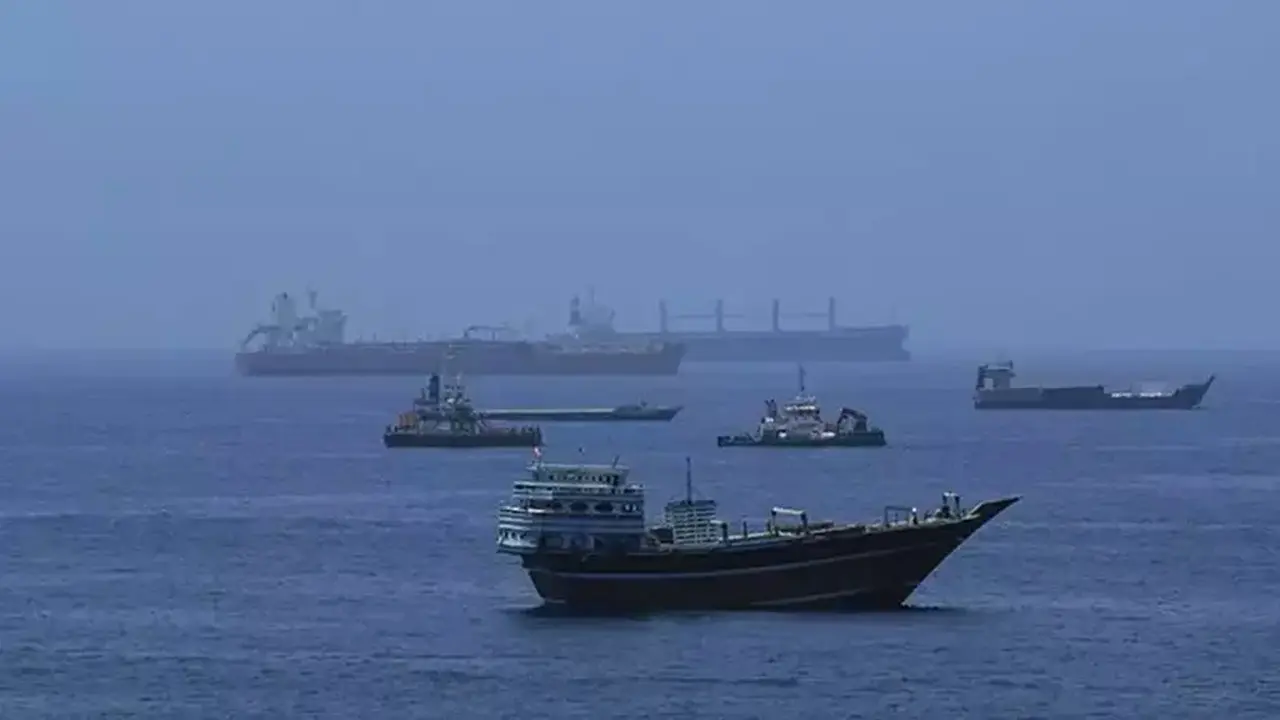 AS Blokade Pelabuhan Iran, 35 Kapal Niaga Alihkan Rute