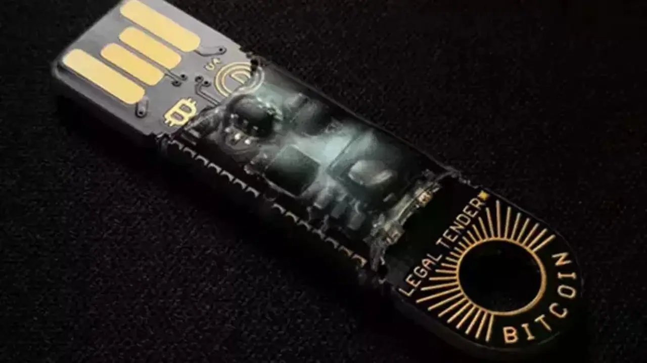 Bitcoin: Strategi Keamanan Dompet Digital Melampaui Hardware Wallet