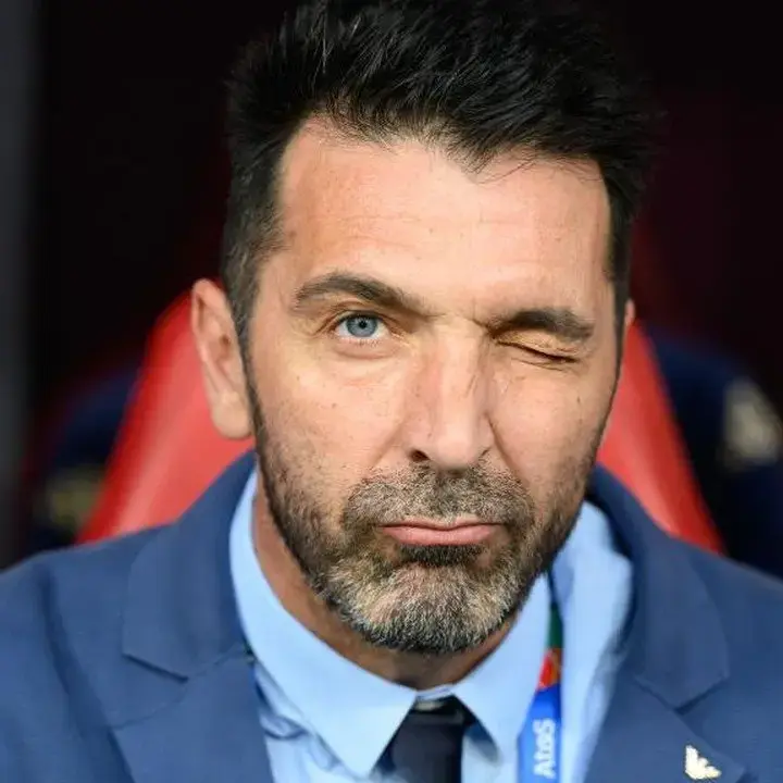 Buffon Beri Komentar soal Kans Juventus Rekrut Vicario dan Suzuki