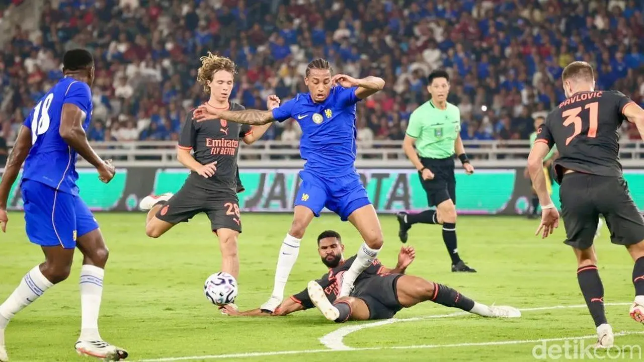 Chelsea Taklukkan AC Milan 3-0 dalam Laga Pramusim di Jakarta