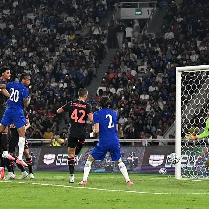 Chelsea Taklukkan AC Milan 3-0 di GBK, Dua Gol dari Bola Mati: Efek Austin MacPhee Mulai Terlihat?