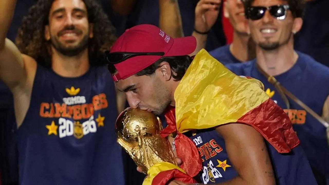 Ferran Torres: Saya Akan Bertahan di Barcelona Jika Klub Tunjukkan Keinginan Kuat