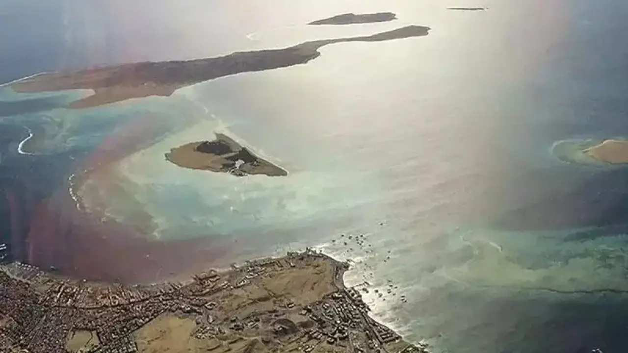 Iran dan Oman Capai Kesepakatan Awal Rute Pelayaran Darurat di Selat Hormuz