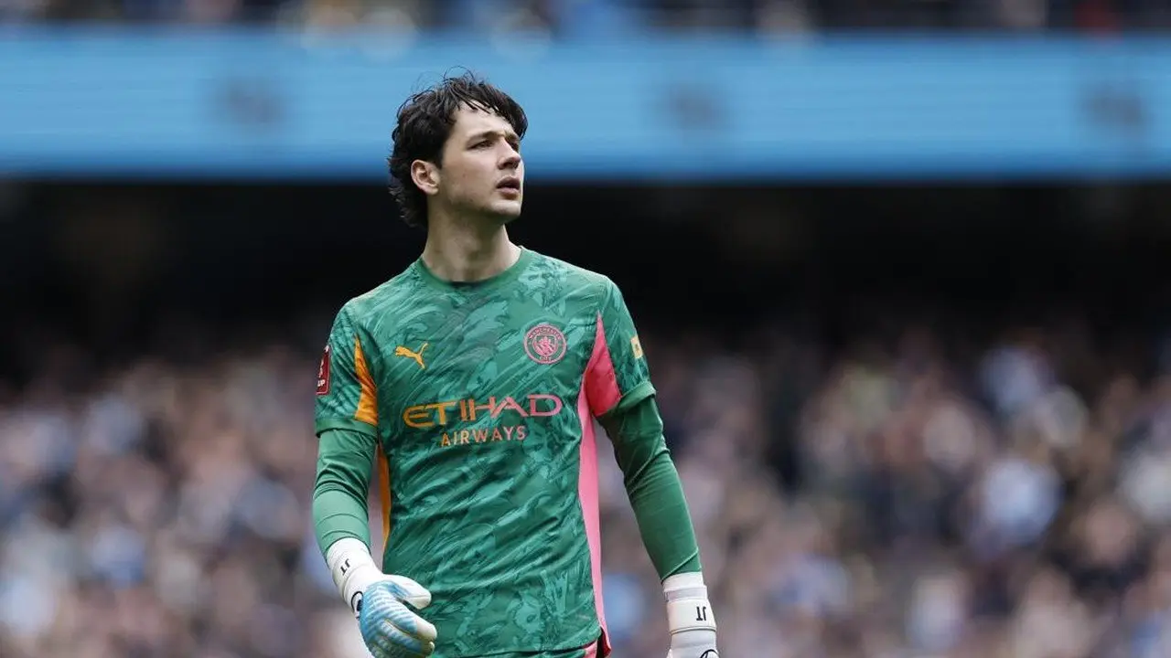 James Trafford Dijual Cepat ke Leeds United, Pecahkan Rekor Transfer Kiper Inggris