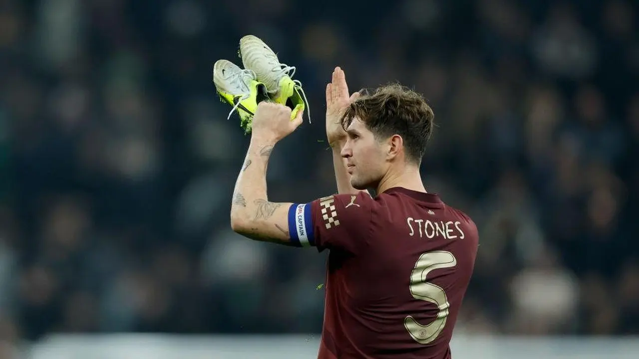 John Stones Gabung Inter Milan, Chivu Jagokan Jadi Pilar Pertahanan