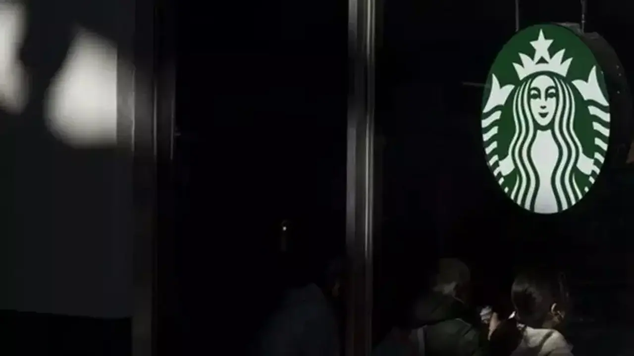 Kampanye "Tank Day" Starbucks Korea Diselidiki Polisi Gara-gara Diduga Menghina Sejarah