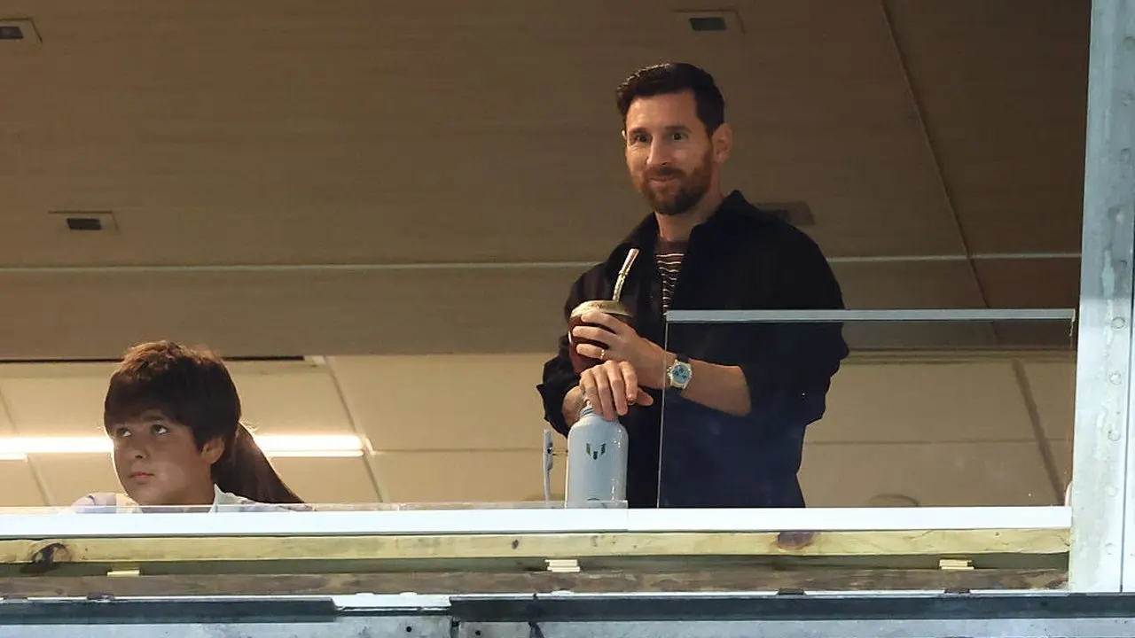 Lionel Messi Nikmati Kehidupan Normal di Miami, Santai Berbelanja Tanpa Pengawalan