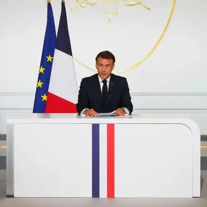 Macron Beri Dukungan Penuh UEFA dalam Perlawanan terhadap Proyek Komersialisasi FIFA
