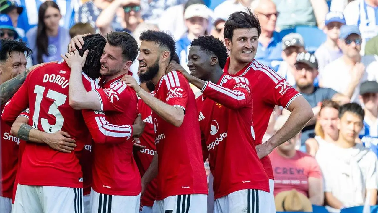 MU Fokus Bangun Skuad Solid Berbekal Atmosfer Positif