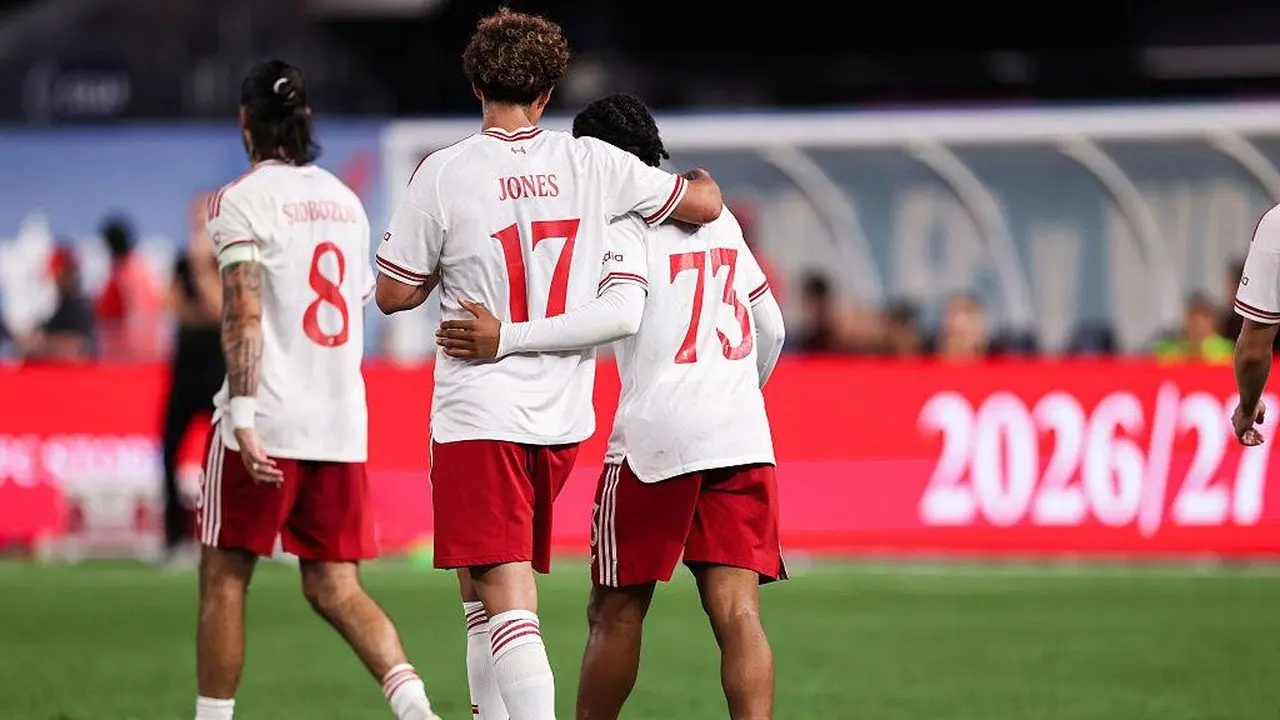 Perdebatan Ban Kapten Warnai Kemenangan Pramusim Liverpool